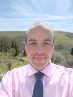 Profile image for Andrew Aitchison