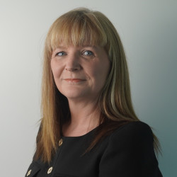 Profile image for Julie Weaving