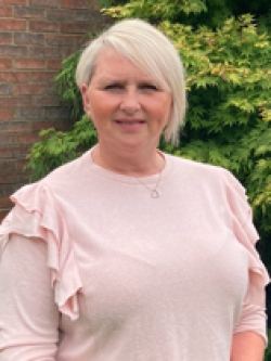 Profile image for Lisa Nealen
