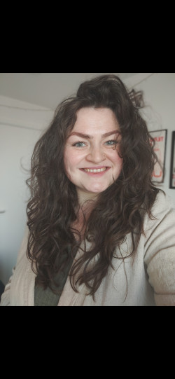 Profile image for Ellen Tansey