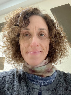 Profile image for Dr Julie Botticello