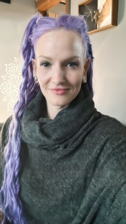 Profile image for Helen Houghton
