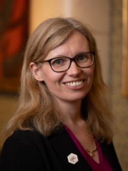Profile image for Aline Miller