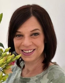 Profile image for Dr Fiona Warner-Gale