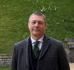 Profile image for Dr Robert MacFarlane OBE